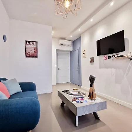 Le Petit Balcon By Guys *