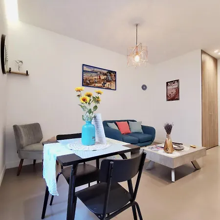 アパート Le Petit Balcon By Guys