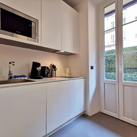 Le Petit Balcon By Guys Apartment *